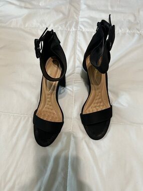 Allegra K Black Ankle-Strap Open-Toe Heels with back zipper   Size 10